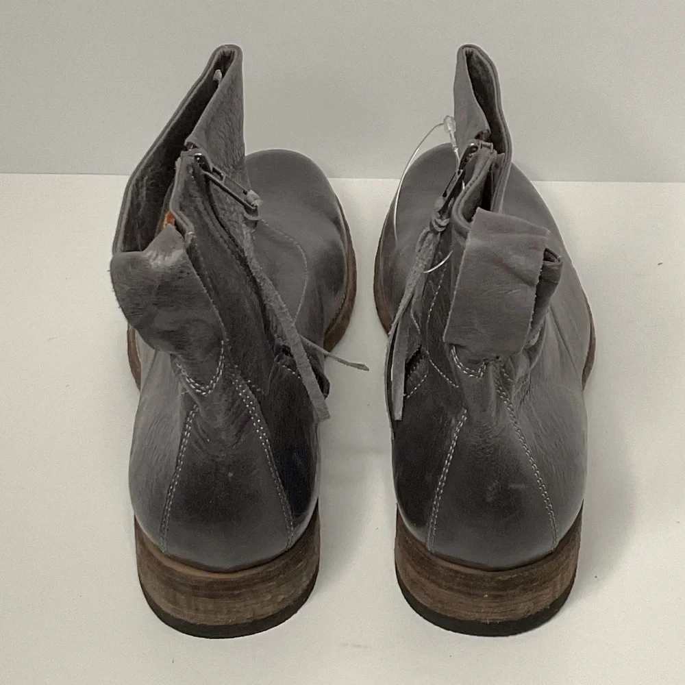 NWOT Blackstone Footwear 9 IM27 Fumo Leather ankle Boots Zipper Gray Stitched